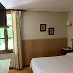 查理酒店