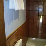 查理酒店 2*