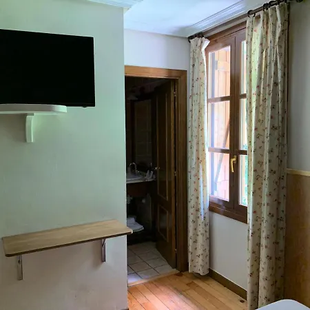 Hotel Charle Jaca