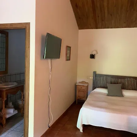 Charle Hotel 2*