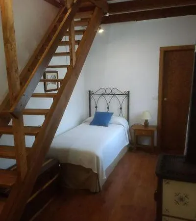 Hotel Charle 2*