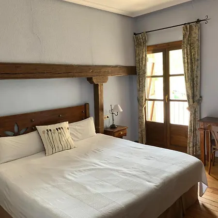 Charle Hotel