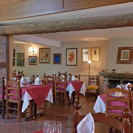Charle Hotel 2*