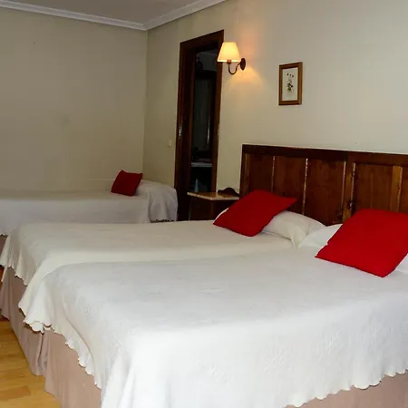 Charle Hotel 2*